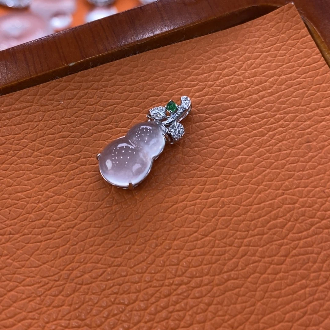 石英质玉吊坠(赠链)银S925镶嵌