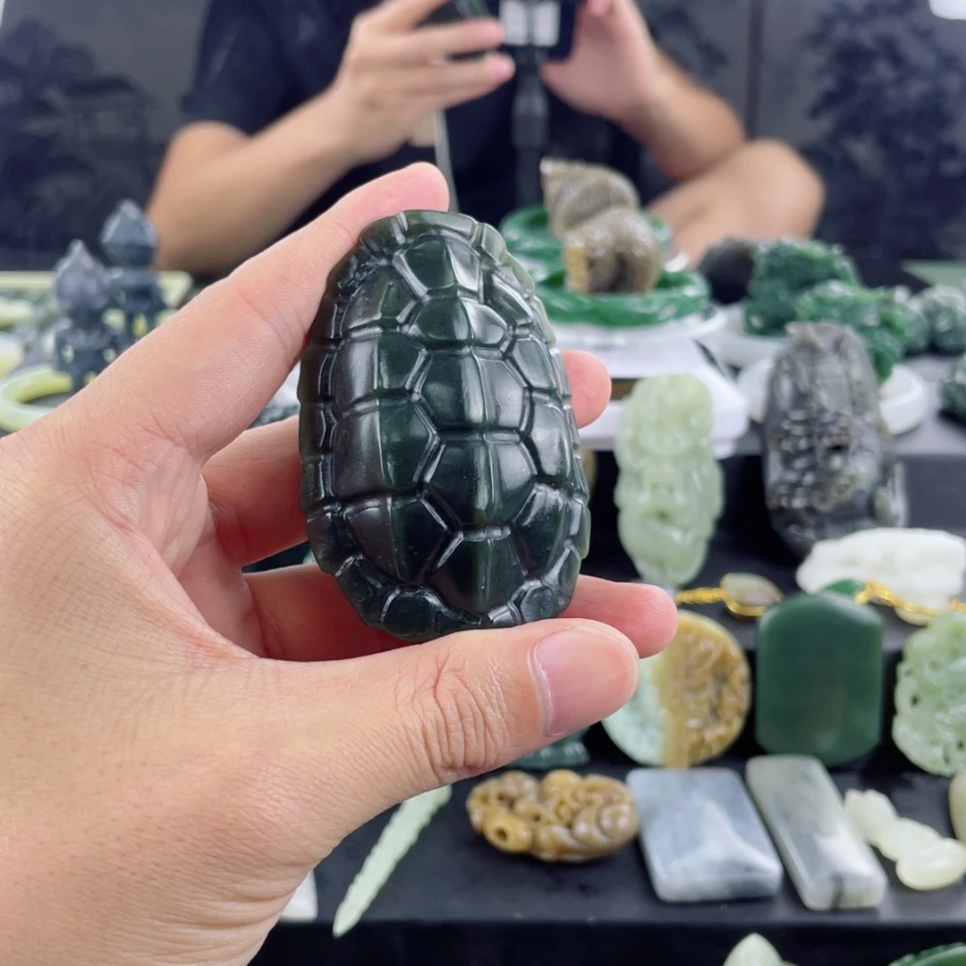 *****颈饰未镶嵌和田玉