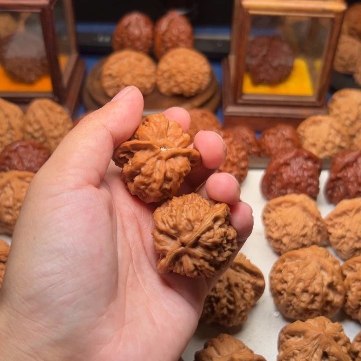 吊坠桃核萧*好好好好好好好