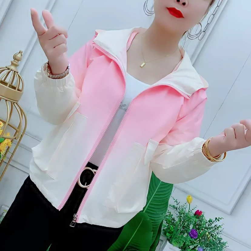 春秋新款渐变色防晒衣女休闲百搭连帽上衣宽松透气显瘦时尚外套女