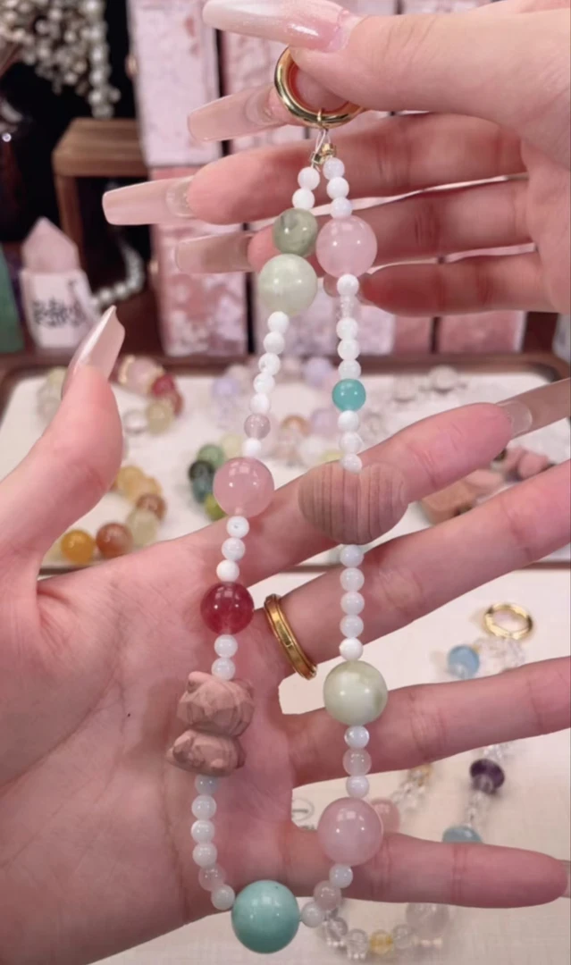 【一只幸子】【拍二发一】雪花幽灵多宝水晶diy手机挂