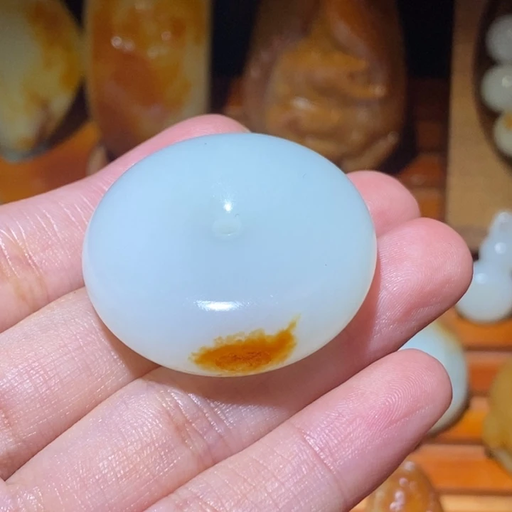 ****和田玉未镶嵌颈饰