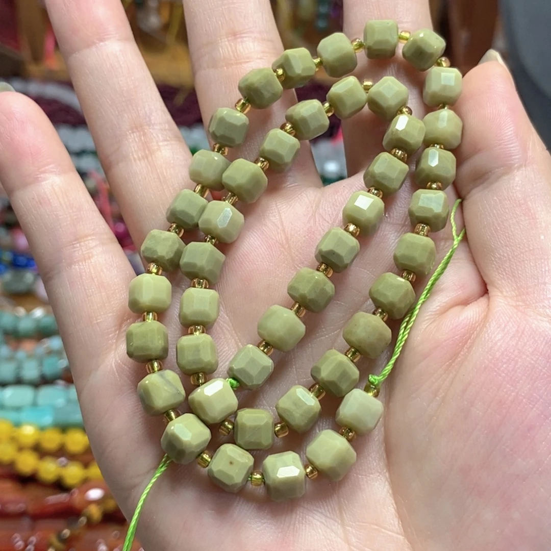 玛瑙/玉髓未镶嵌珠宝半成品牛油果阿拉善方糖切面一条卡7mm