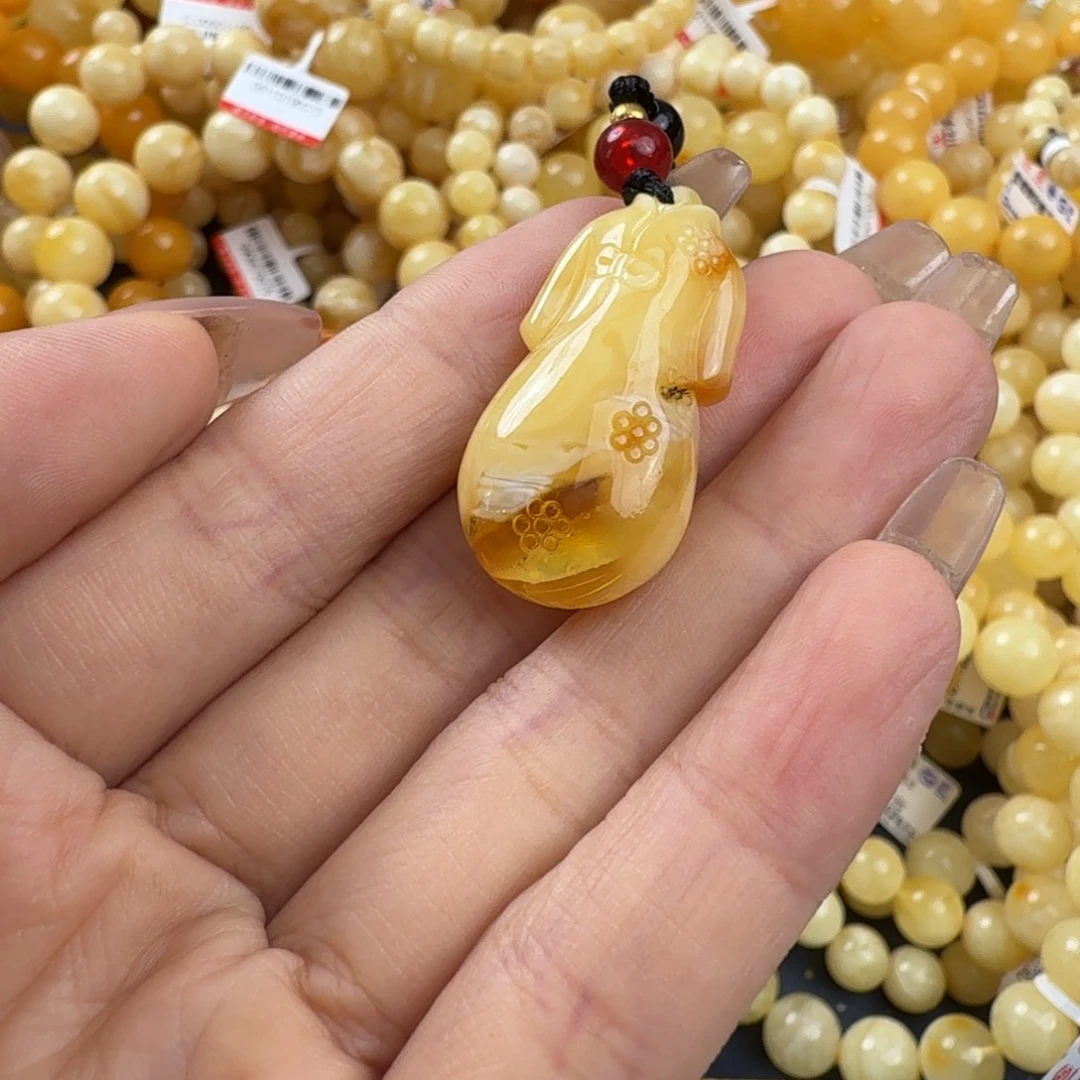 琥珀未镶嵌珠宝奇石