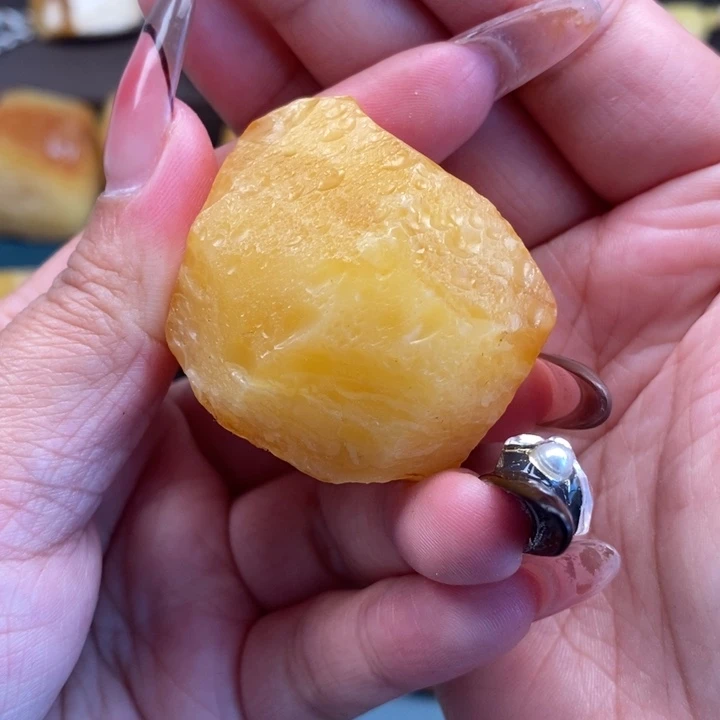 定制琥珀未镶嵌蜜蜡