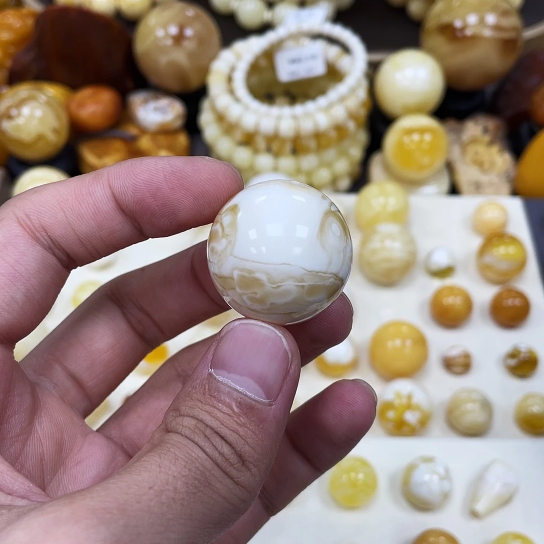 蜜蜡未镶嵌珠宝奇石27.6mm【双溶洞妖花瓷白】圆珠