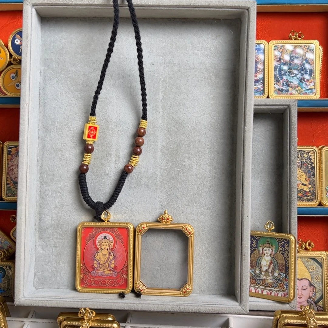 封***胶吊坠双面一样的大日老师