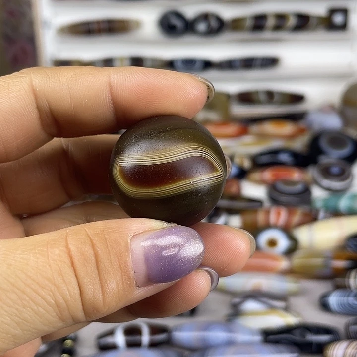 慎***龙玛瑙/玉髓散珠用户