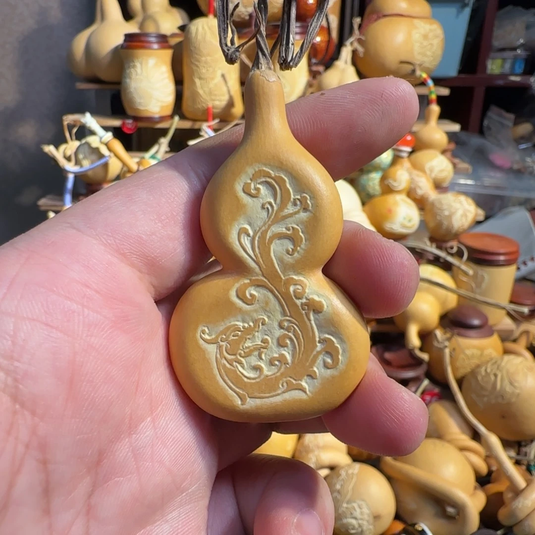 有机玻璃龙纹雕刻