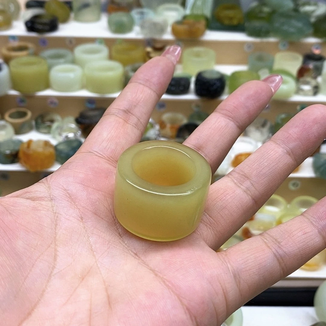 工***案岫玉未镶嵌天然玉石戒指