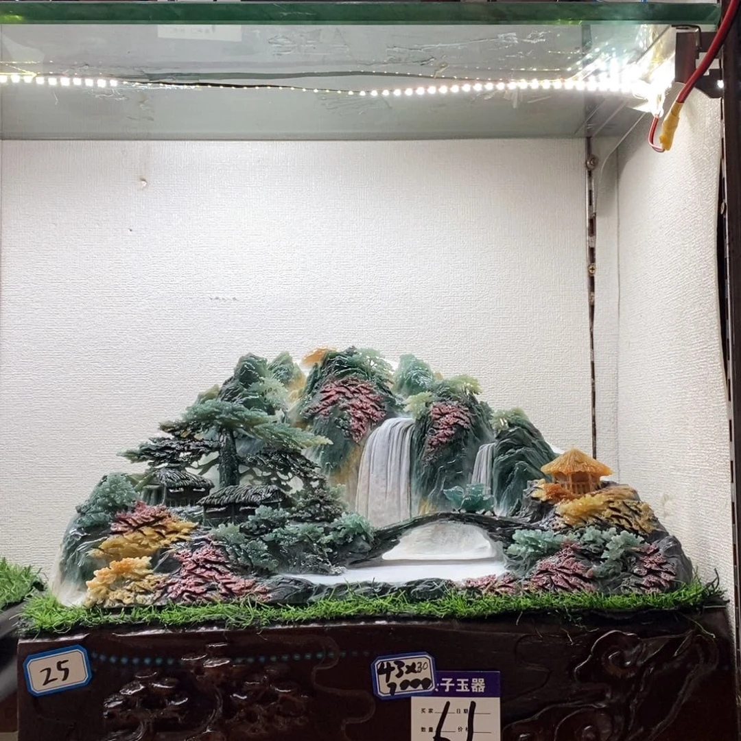 蛇纹石玉未镶嵌摆件