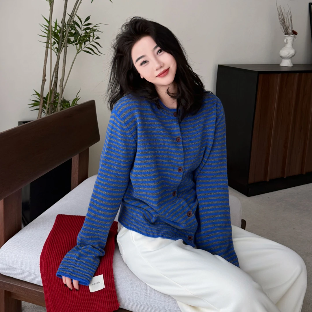 2025新款韩系慵懒时尚休闲百搭羊毛针织条纹毛衣-M25404340