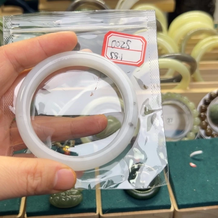 和田玉手镯未镶嵌58.1圈围0028