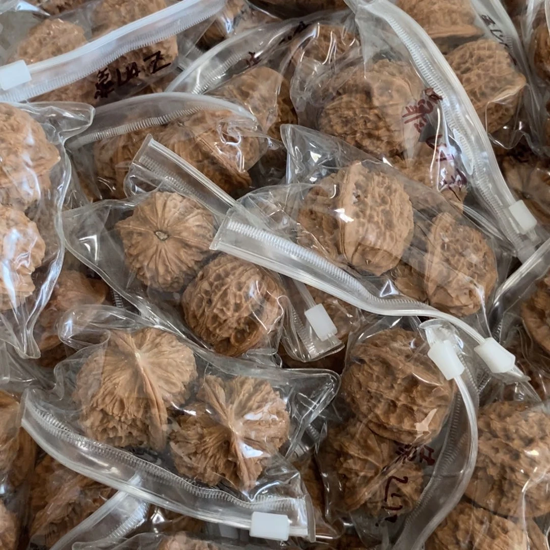 文玩核桃吊坠靠山王