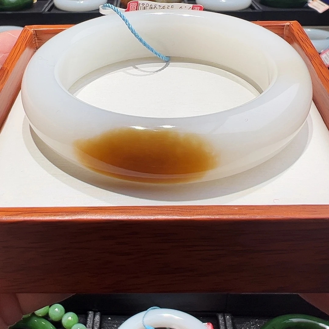 和田玉（糖玉）未镶嵌手镯