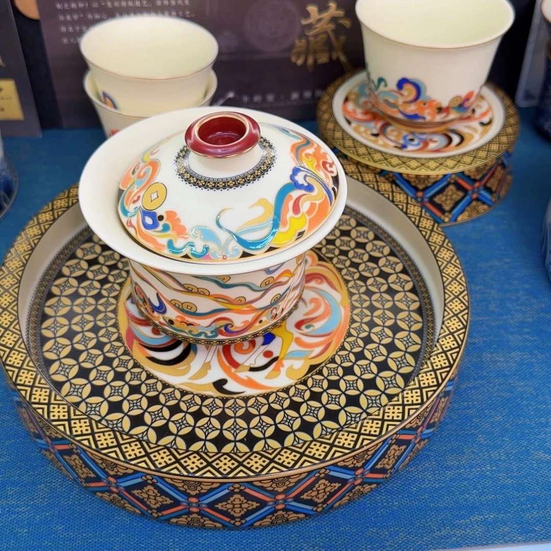 这些盖碗真好看！！！