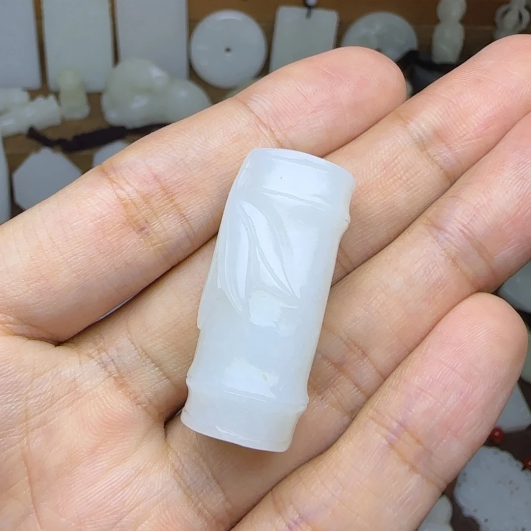 未镶嵌和田玉挂件竹节