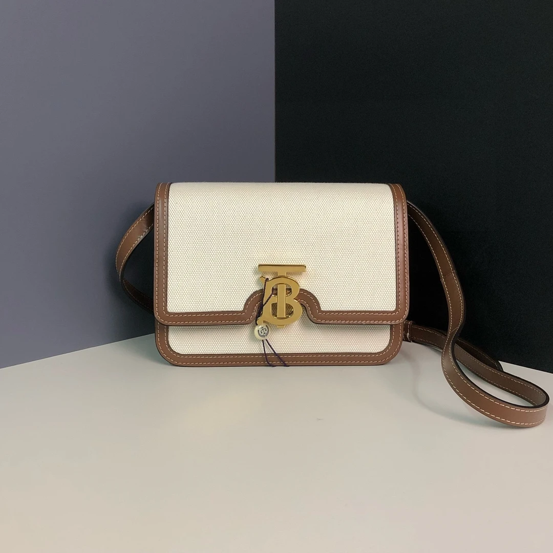 99新 BURBERRY/博柏利 /夏vv0909/单肩包/14772112