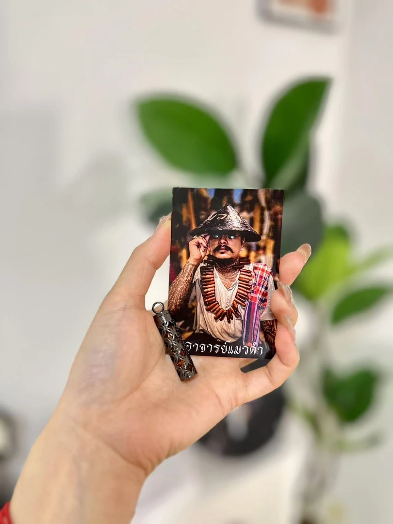 偷云管油泰泰特色摆件