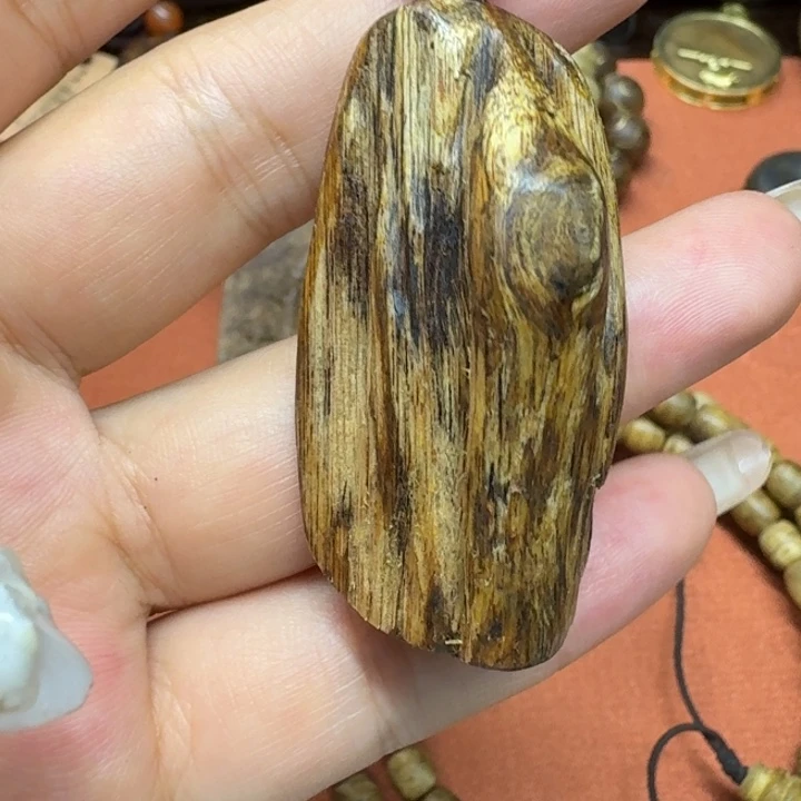 大叶紫檀（黑酸枝木类）