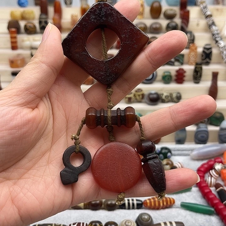 未镶嵌颈饰玛瑙/玉髓