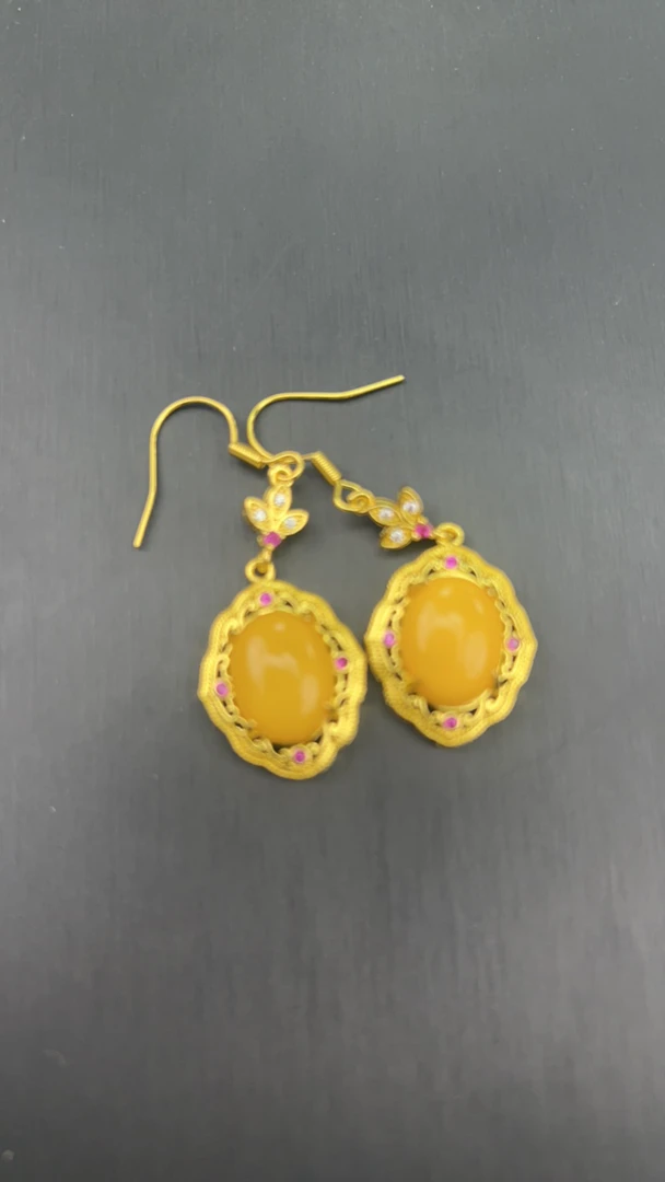 天然蜜蜡时尚设计款耳钩