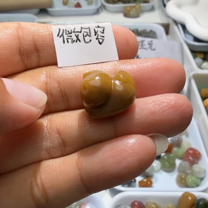 和田玉未镶嵌珠宝奇石