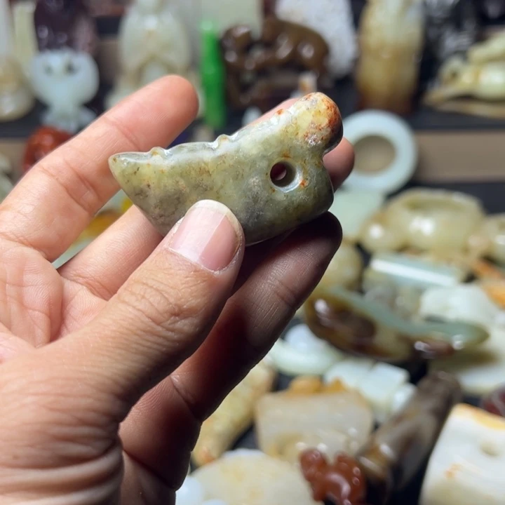 和田玉（糖玉）未镶嵌颈饰