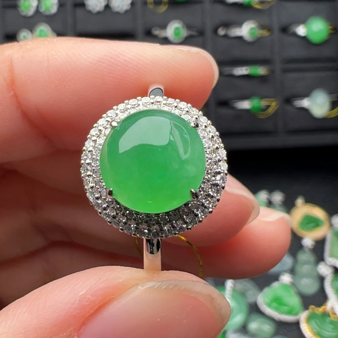 翡翠18K金镶嵌颈饰戒指