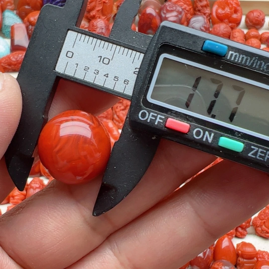 南红玛瑙配饰未镶嵌