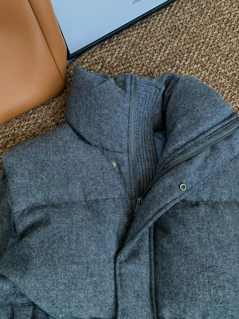 2025新品 YY Studio 宽松型常规立领保暖韩版短款羽绒服