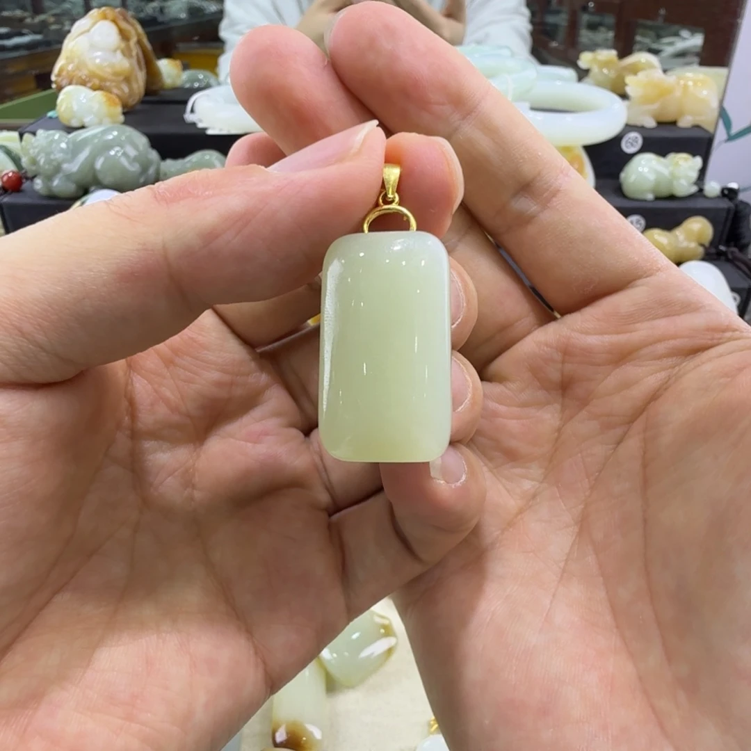 D***长和田玉未镶嵌吊坠(赠链)新疆和田玉无事牌