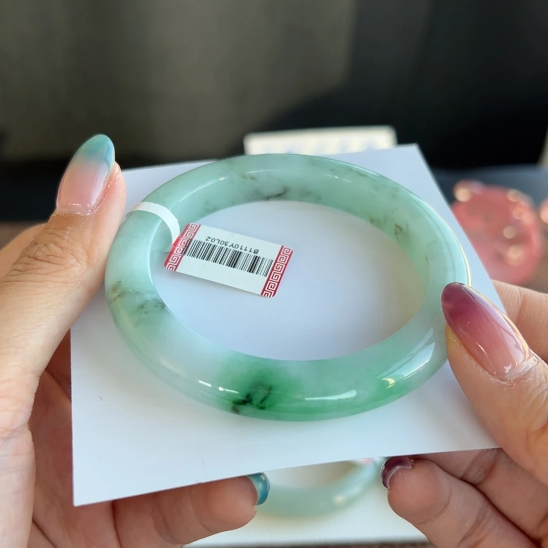 翡翠未镶嵌手镯31号57