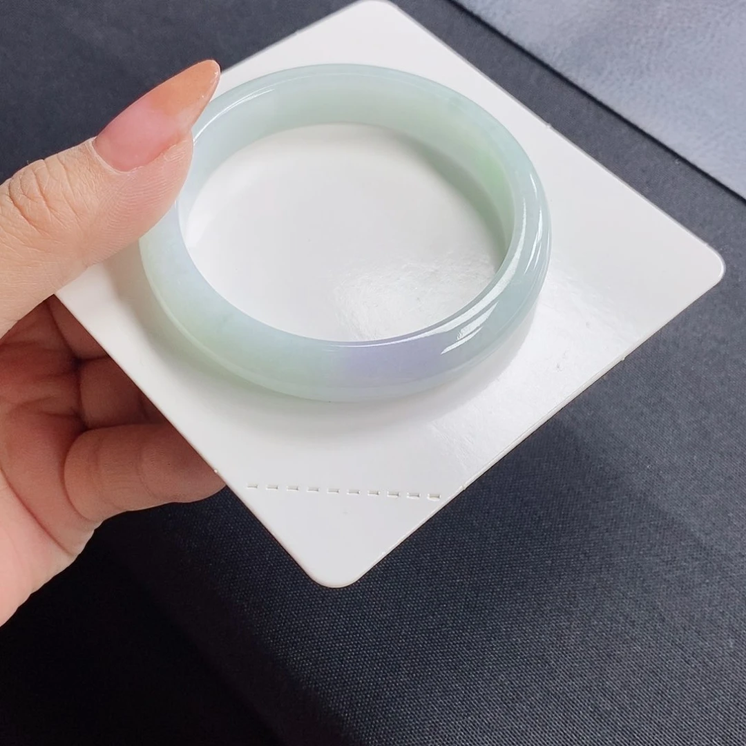 翡翠手镯未镶嵌55.8圈口