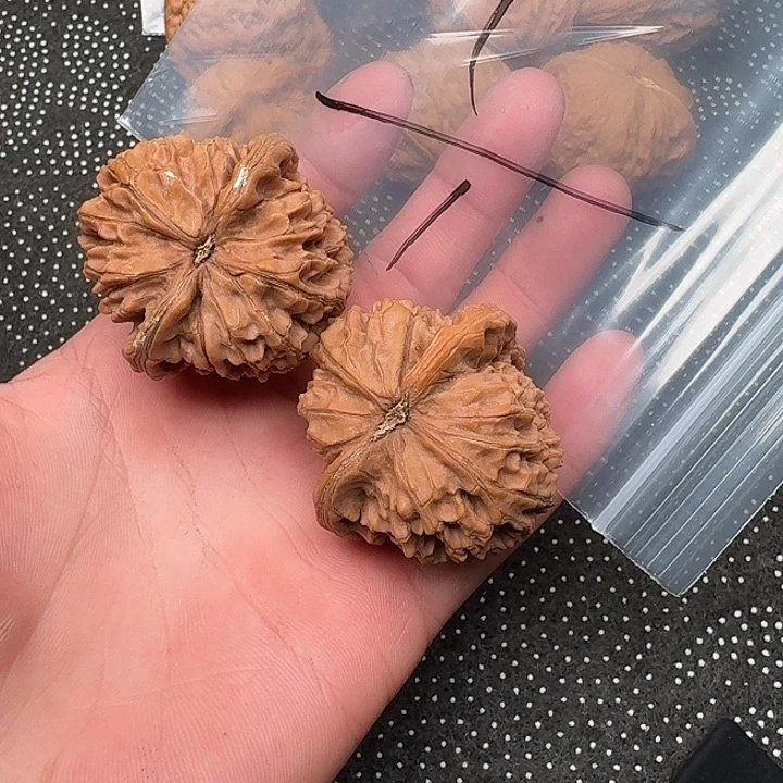 J****文玩核桃吊坠哈哈哈哈哈哈哈