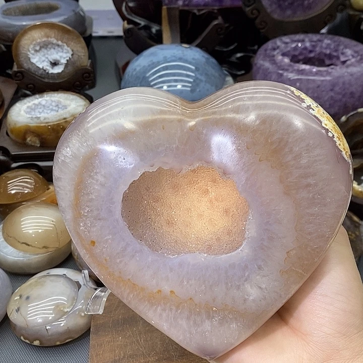紫晶未镶嵌摆件爱心