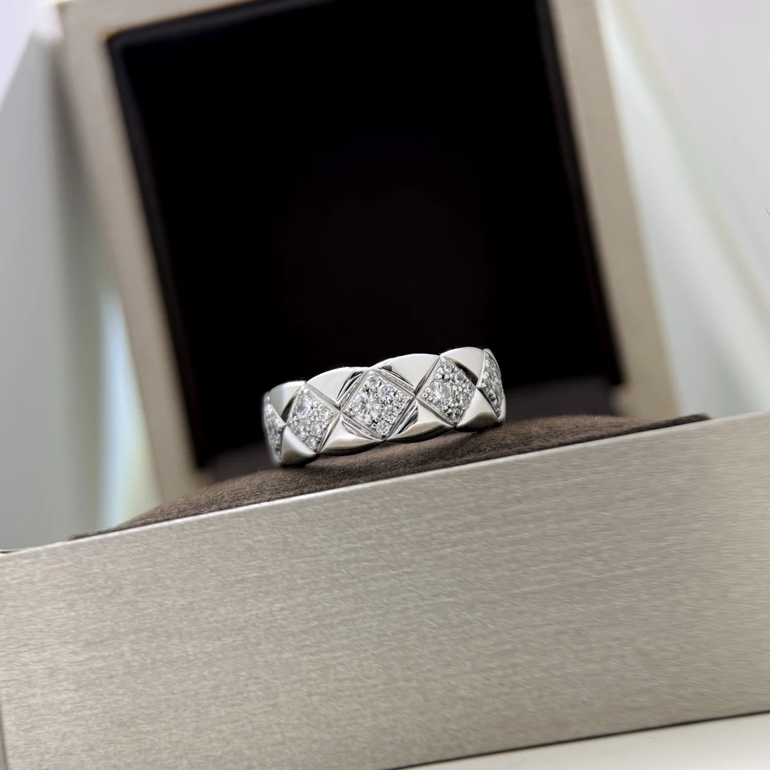 925银戒指 S925银香家高版本菱格中版戒指女网红款不掉色高级感