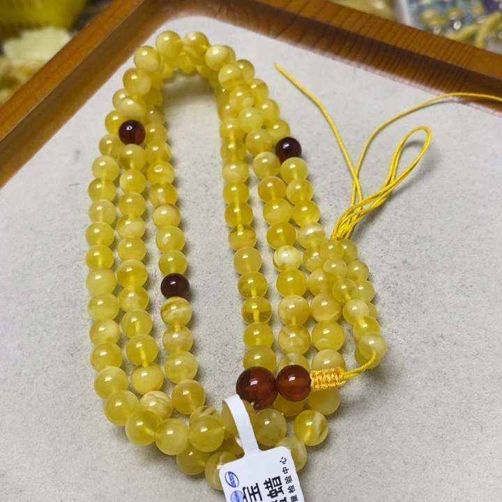 蜜蜡未镶嵌裸石串