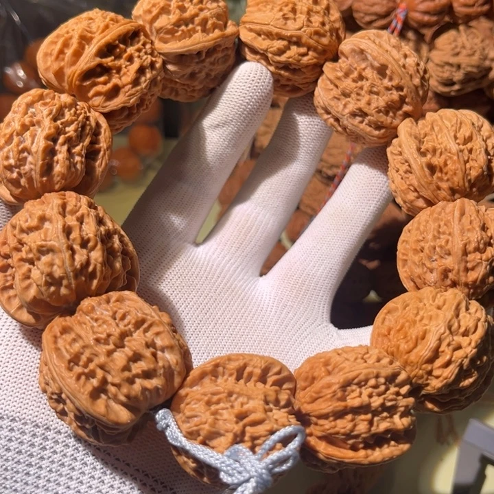 手串文玩核桃…………