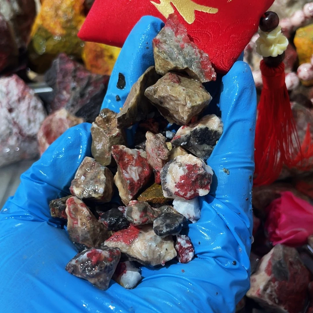 天然辰砂福利朱砂毛料