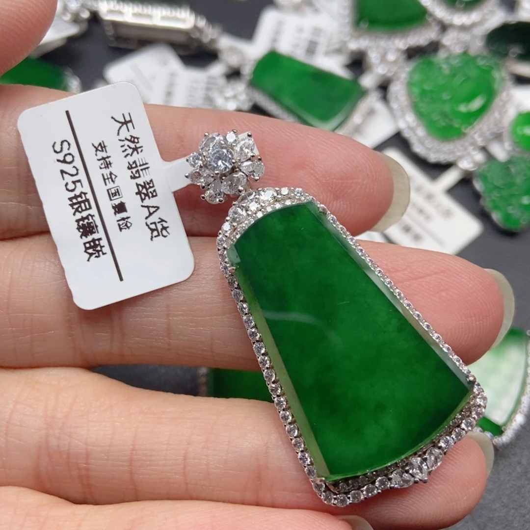 翡翠银S925镶嵌颈饰