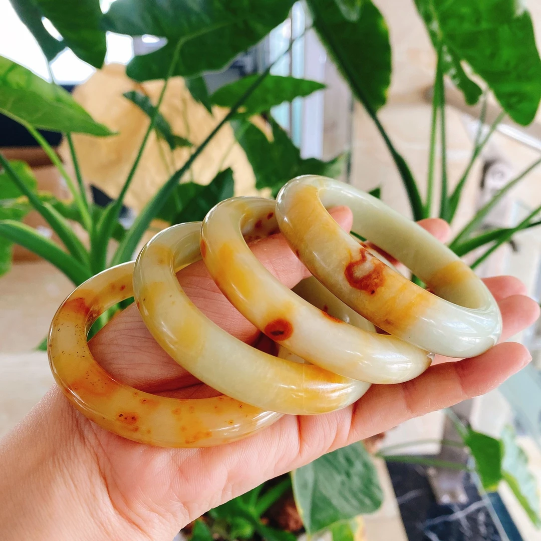 粉丝回馈之礼琪家人专享花玉手镯多样性发其一