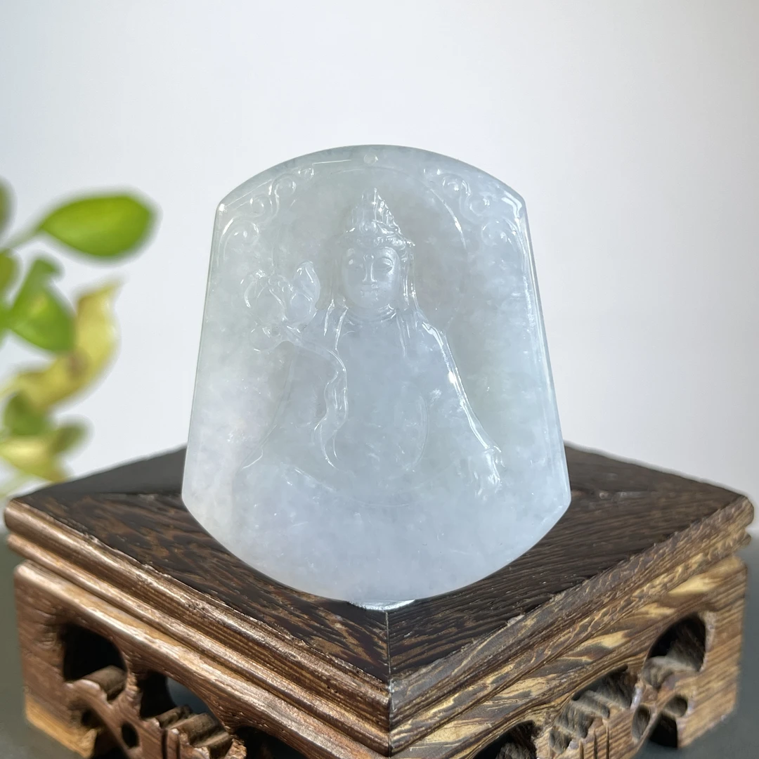 JCB02-111  天然缅甸A货翡翠  持莲观音