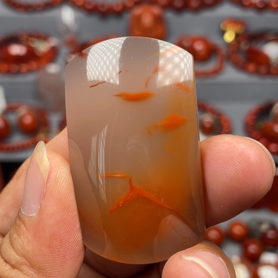 南红玛瑙未镶嵌珠宝奇石吊坠