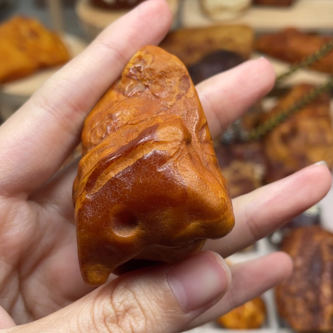 琥珀未镶嵌珠宝奇石