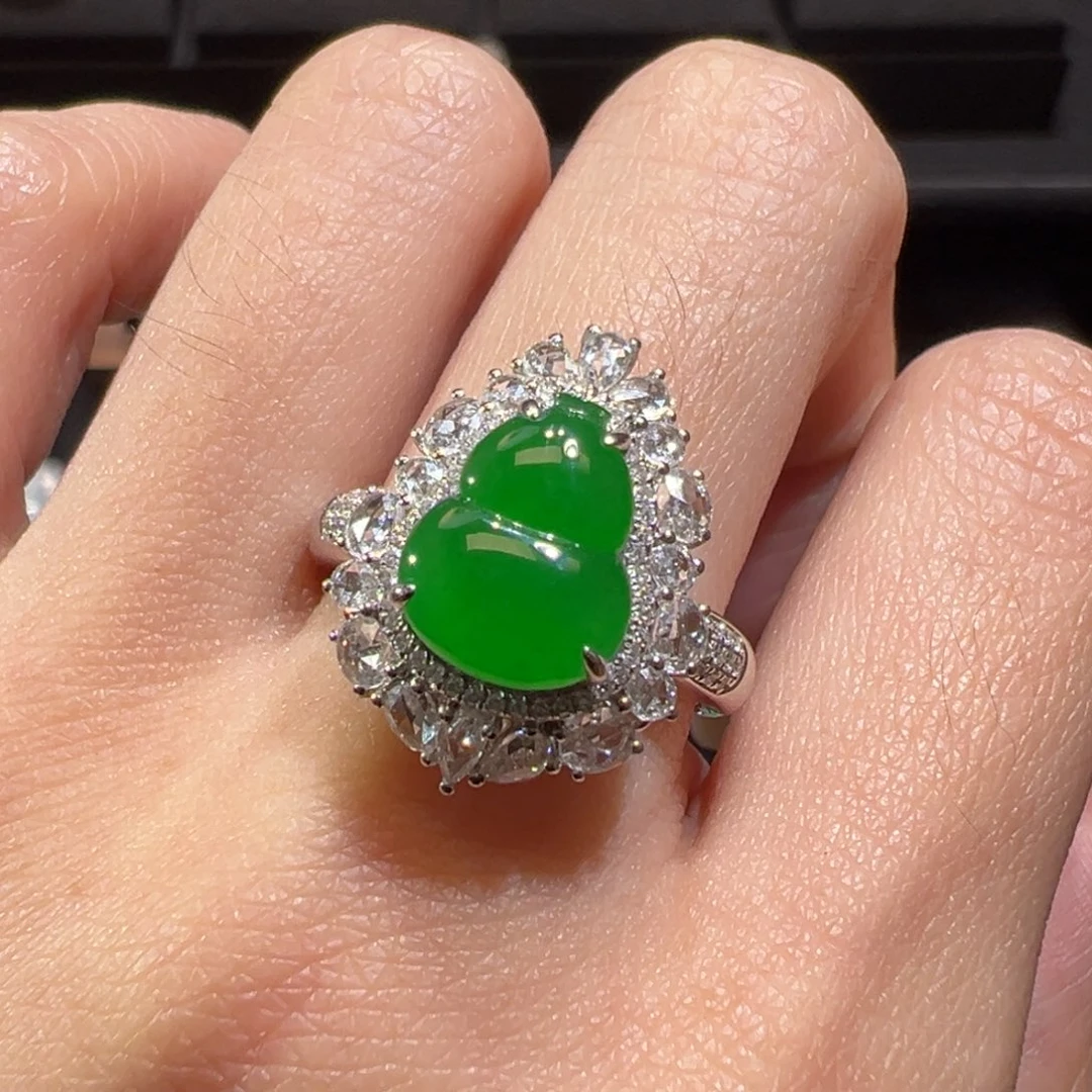 翡翠戒指18K金镶嵌?收到货48小时鉴赏期