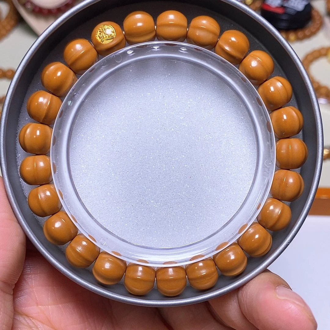 猴头核桃手串金标四花鲨鱼鳍尺寸10左右全品