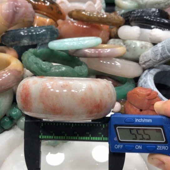 未镶嵌石英质玉珠宝半成品23