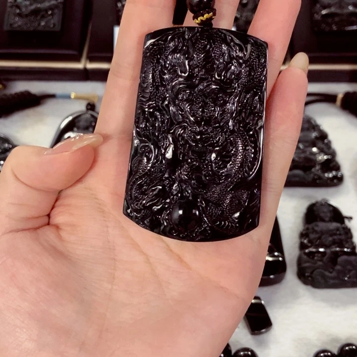 小***林翡翠未镶嵌颈饰翡翠