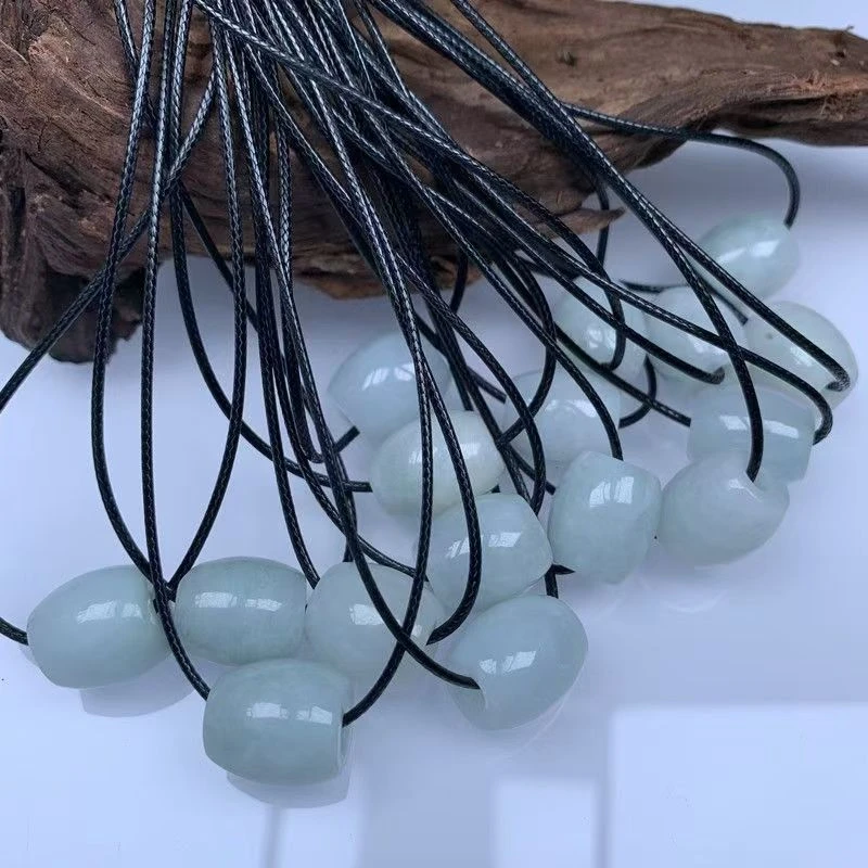 翡翠A货路路通时尚吊坠【多样性发货，拍一发一】